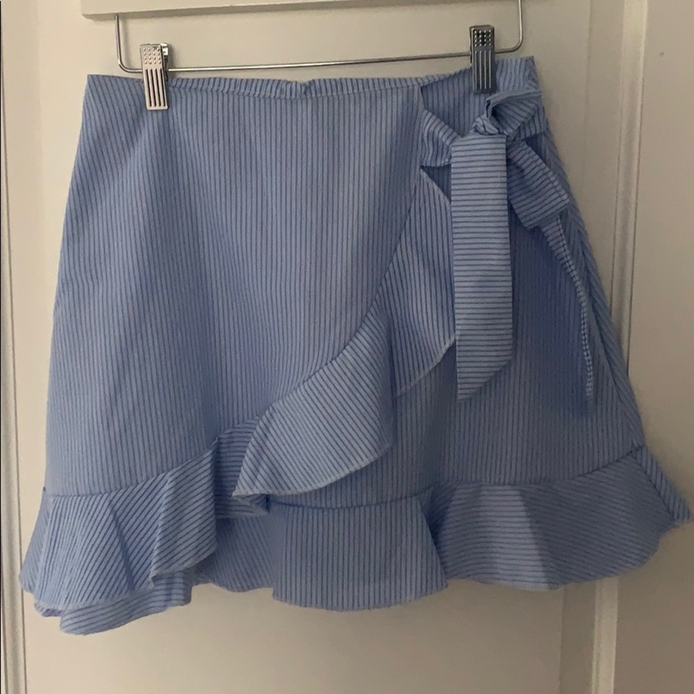 Striped wrap skirt with invisible zipper